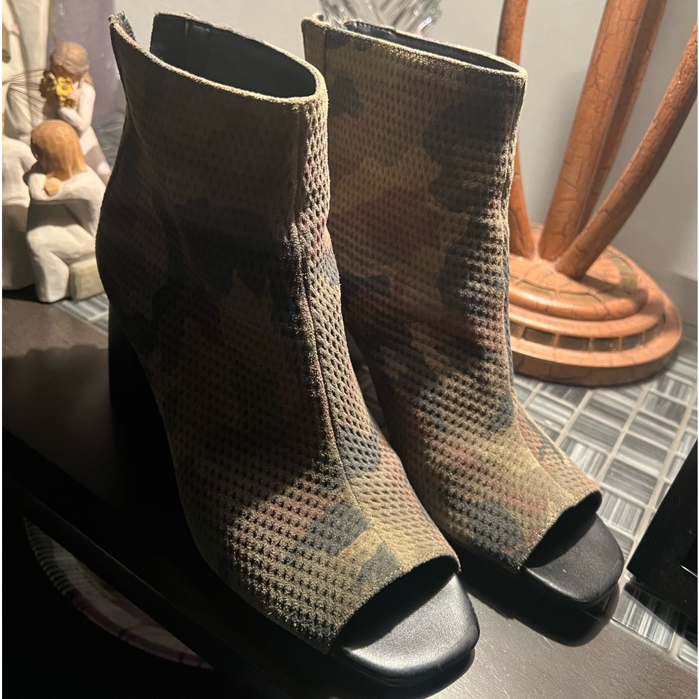 Sanctuary booties